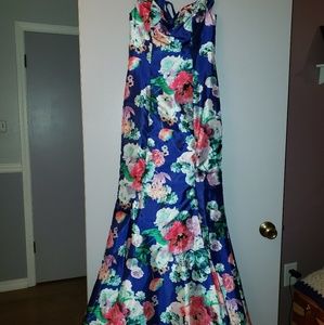 Prom dress